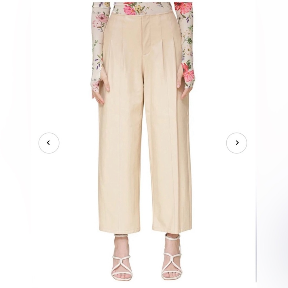 Avec les filles pants